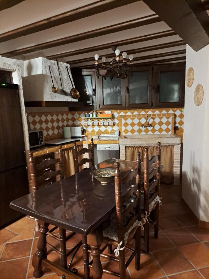 Casa Rural La Bodega, Ofrece Cata De Vino Gratis Horche Zewnętrze zdjęcie