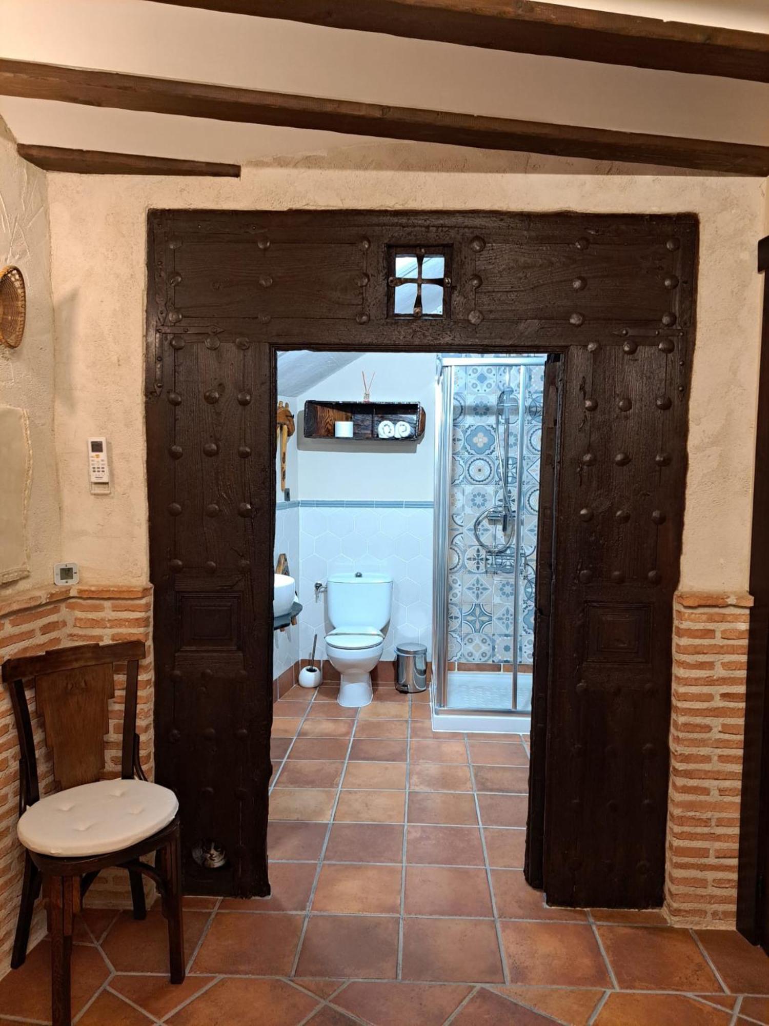 Casa Rural La Bodega, Ofrece Cata De Vino Gratis Horche Zewnętrze zdjęcie