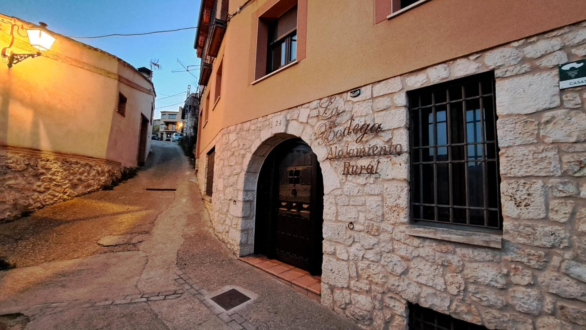 Casa Rural La Bodega, Ofrece Cata De Vino Gratis Horche Zewnętrze zdjęcie
