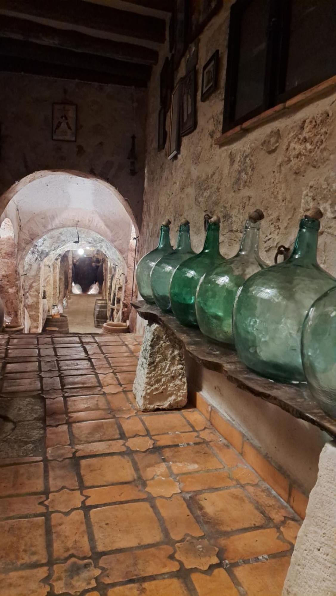 Casa Rural La Bodega, Ofrece Cata De Vino Gratis Horche Zewnętrze zdjęcie